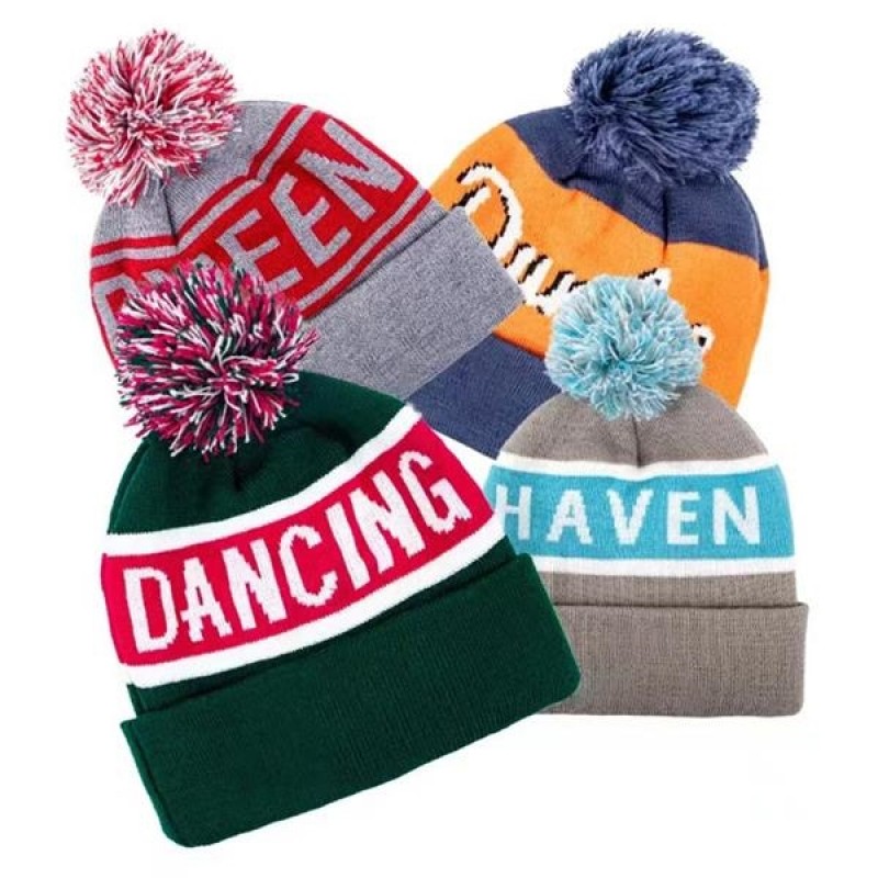 Custom Knitted Beanie With Pompom 